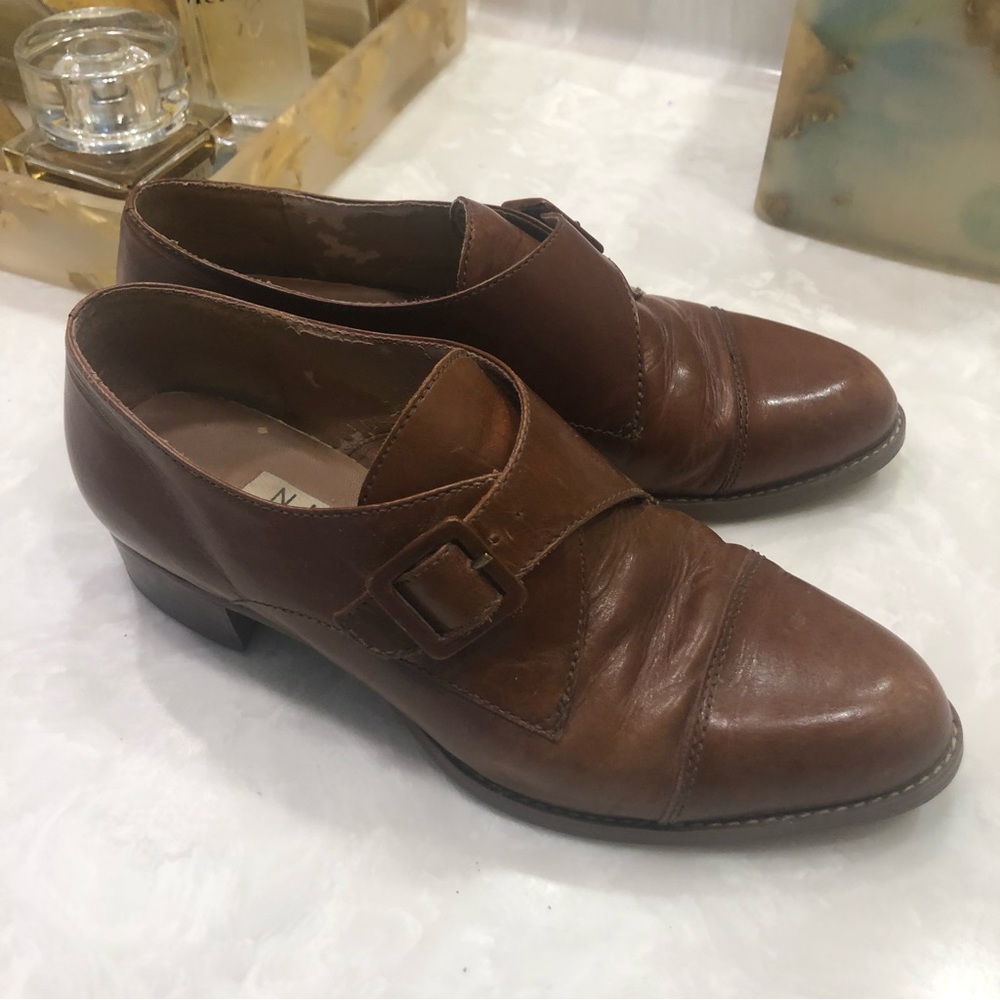 Nine West chestnut brown leather loafers with buckle detail, Size 7 1/2N